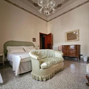 Pensión Cosetta, Certaldo